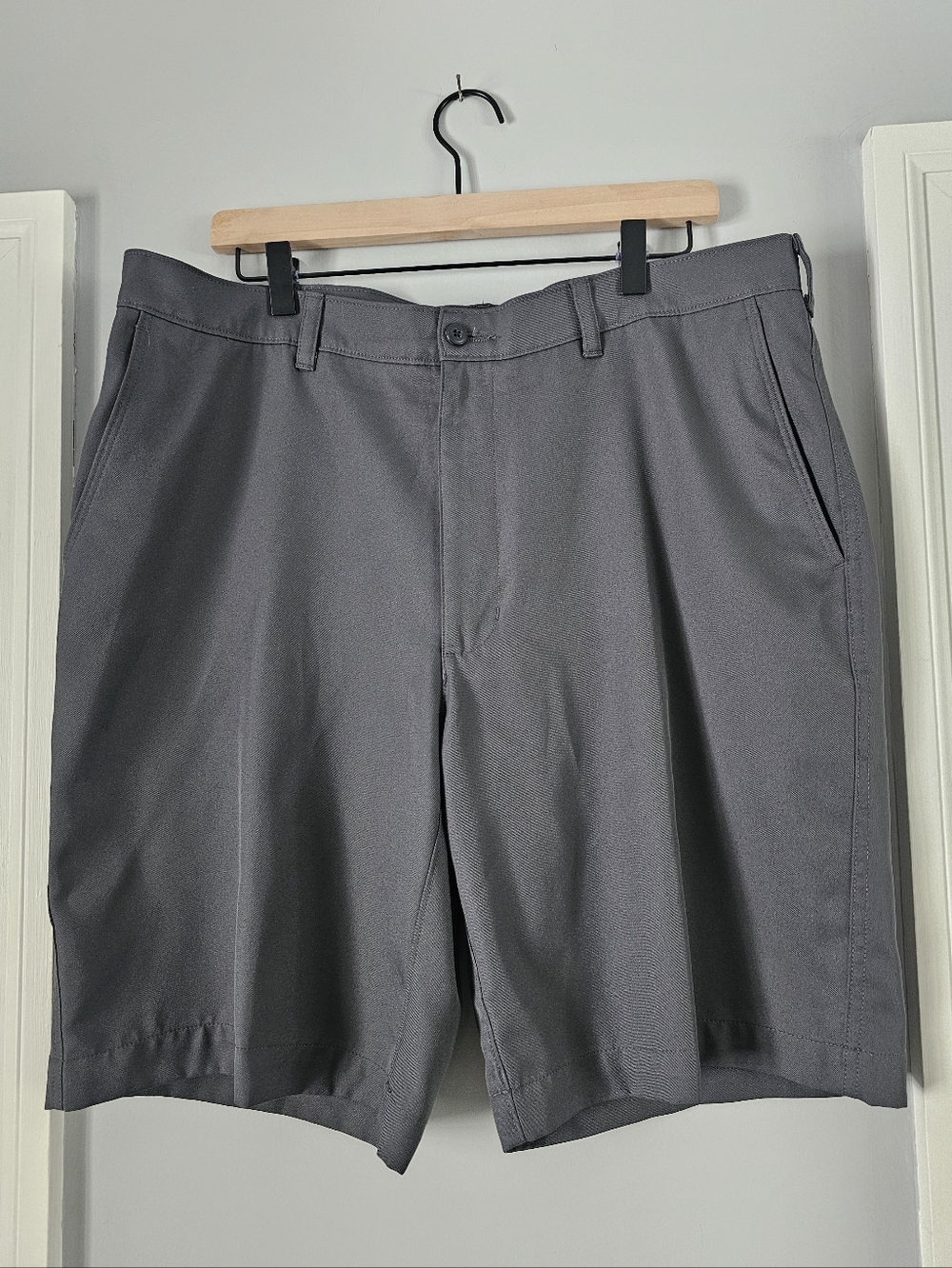 PGA Tour Gray Men's Flat-Front Golf Shorts